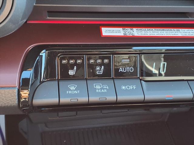 2025 Toyota Prius XSE Premium - Photo 16
