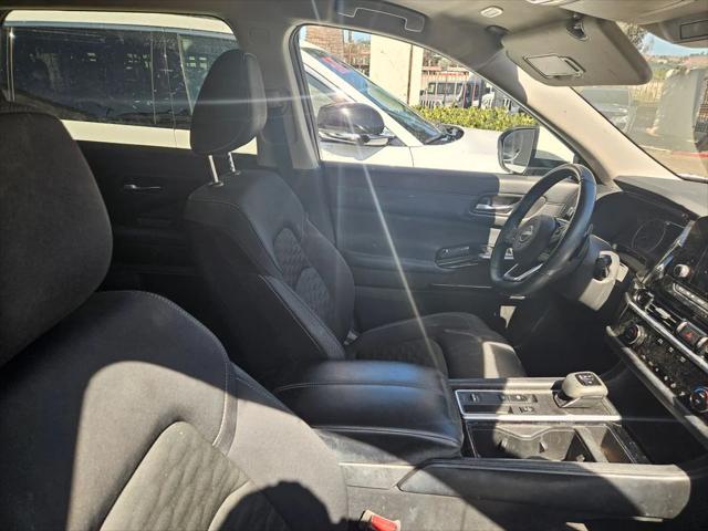2022 Nissan Pathfinder SV 2WD
