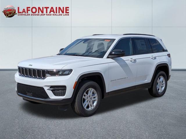 2025 Jeep Grand Cherokee GRAND CHEROKEE LAREDO 4X4