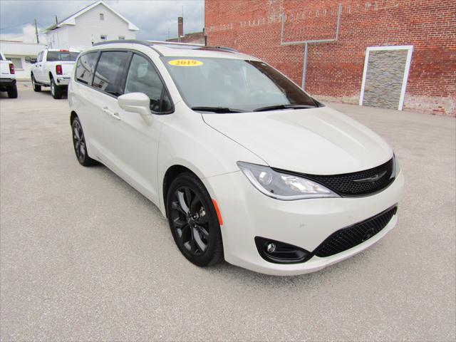 2019 Chrysler Pacifica Touring L Plus