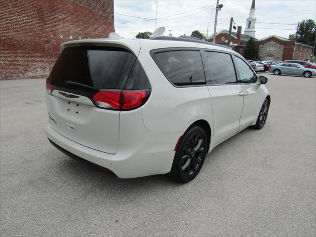 2019 Chrysler Pacifica Touring L Plus