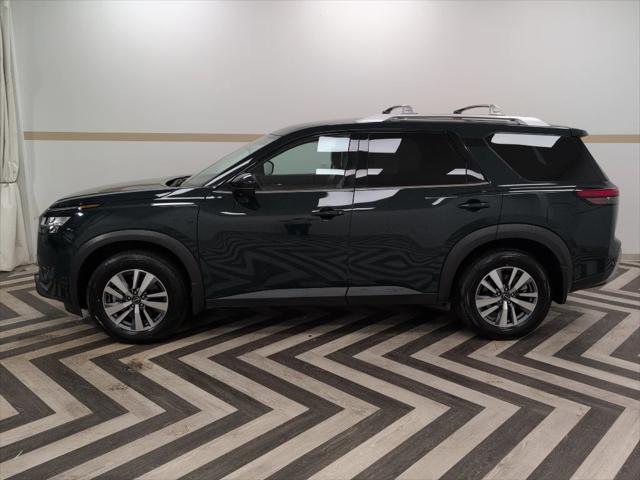 2023 Nissan Pathfinder SL 4WD