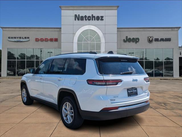 2023 Jeep Grand Cherokee L Laredo 4x4
