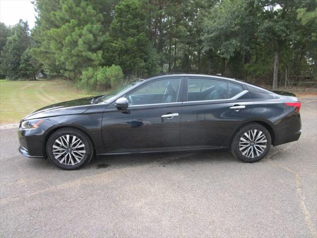 2024 Nissan Altima SV FWD