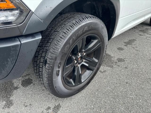 2024 RAM 1500 Classic Warlock Crew Cab 4x4 57 Box 2024 RAM 1500 Classic Warlock Crew Cab 4x4 57 Box