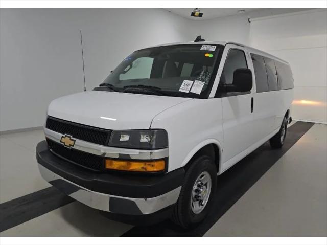 2024 Chevrolet Express Passenger RWD 3500 Extended Wheelbase LT
