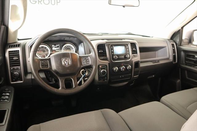2017 RAM 1500 Tradesman Crew Cab 4x4 57 Box