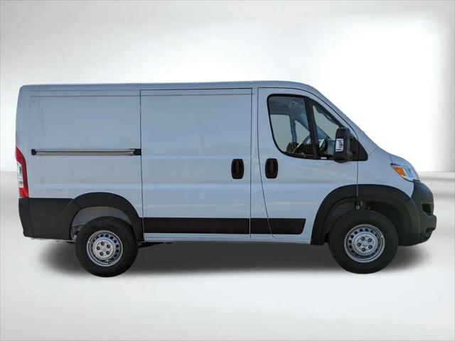 2026 Ram ProMaster Cargo Van Tradesman Low Roof 118" WB w/Pass Seat