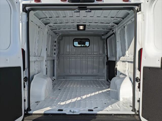 2026 Ram ProMaster Cargo Van Tradesman Low Roof 118" WB w/Pass Seat