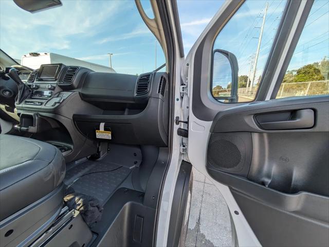 2026 Ram ProMaster Cargo Van Tradesman Low Roof 118" WB w/Pass Seat
