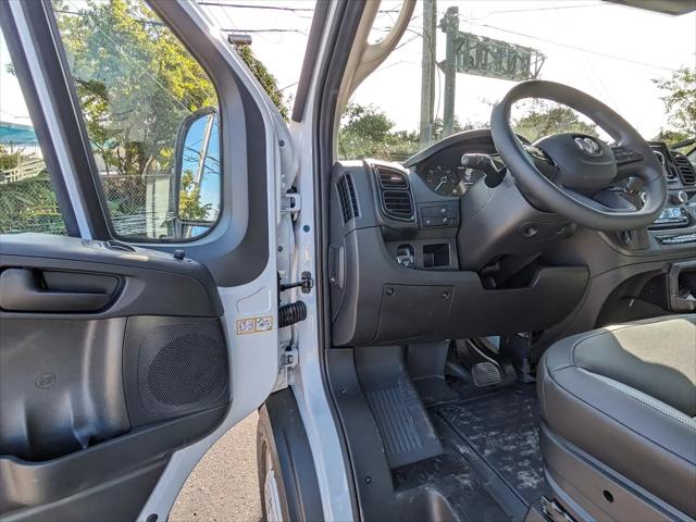 2026 Ram ProMaster Cargo Van Tradesman Low Roof 118 WB w/Pass Seat