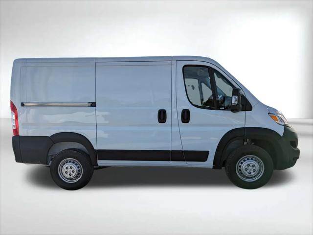 2026 Ram ProMaster Cargo Van Tradesman Low Roof 118" WB w/Pass Seat