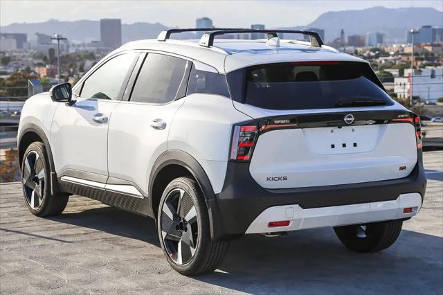2025 Nissan Kicks SR FWD