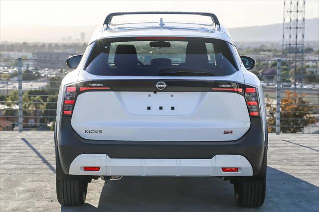 2025 Nissan Kicks SR FWD