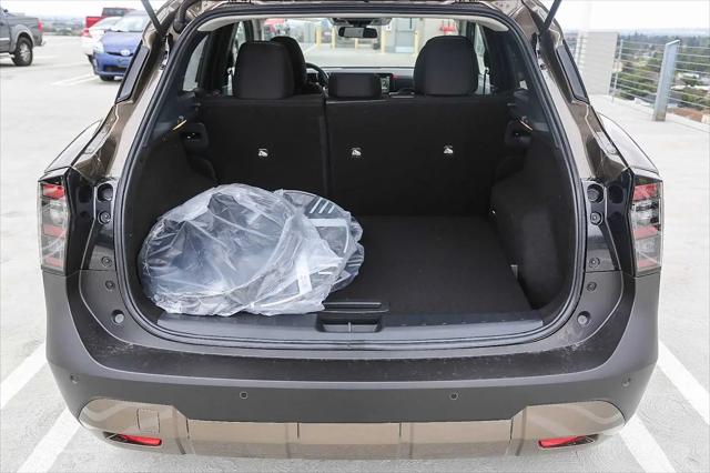 2025 Nissan Kicks SV FWD