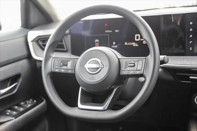 2025 Nissan Kicks SV FWD