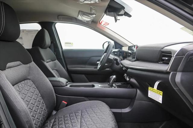 2025 Nissan Kicks SV FWD