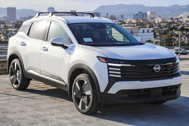 2025 Nissan Kicks SR FWD