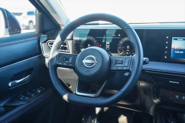 2025 Nissan Kicks SR FWD