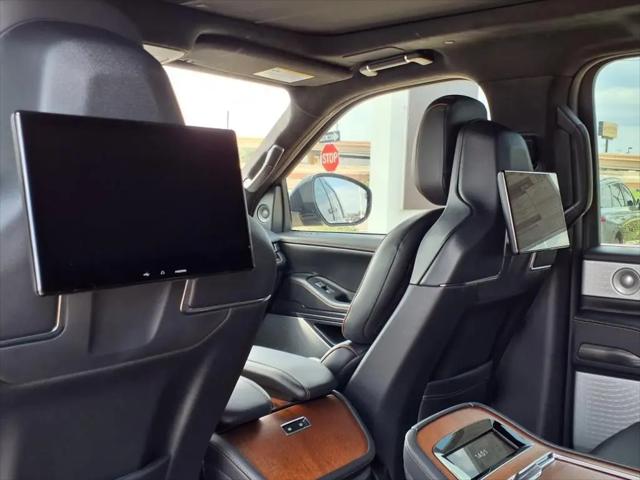 2025 Lincoln Navigator Black Label