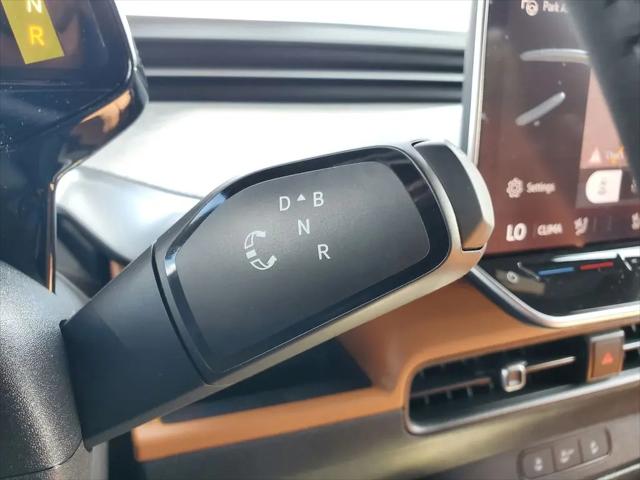 2025 Volkswagen ID. Buzz Pro S