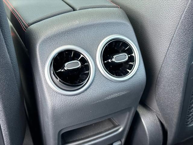2026 Mercedes-Benz GLB 4MATIC