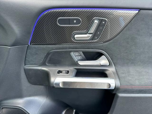 2026 Mercedes-Benz GLB 4MATIC