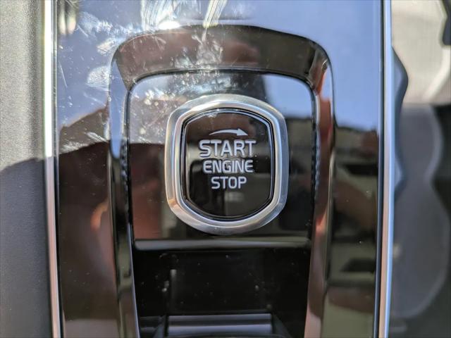 2026 Volvo XC90 Plus, B6 AWD Gas mild hybrid, Gasoline, Bright, 7 Seats