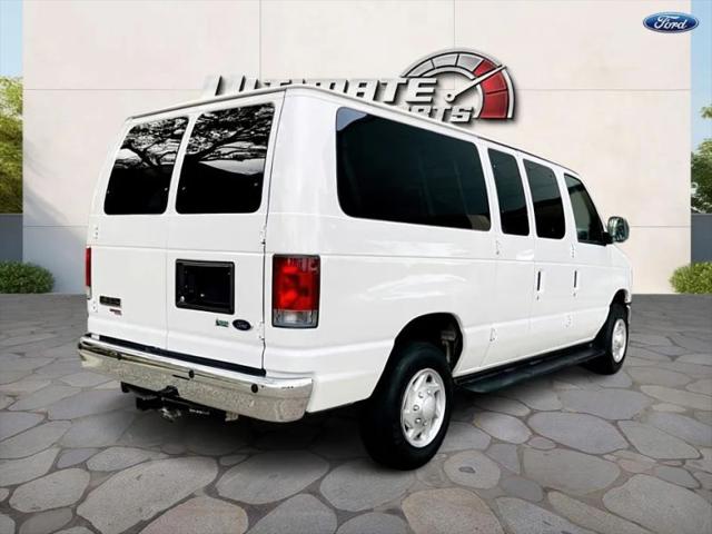 2011 Ford E-350 Super Duty XL
