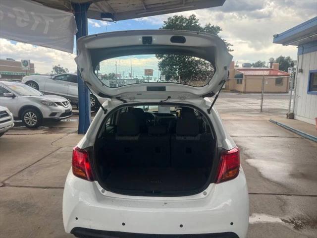 2016 Toyota Yaris LE