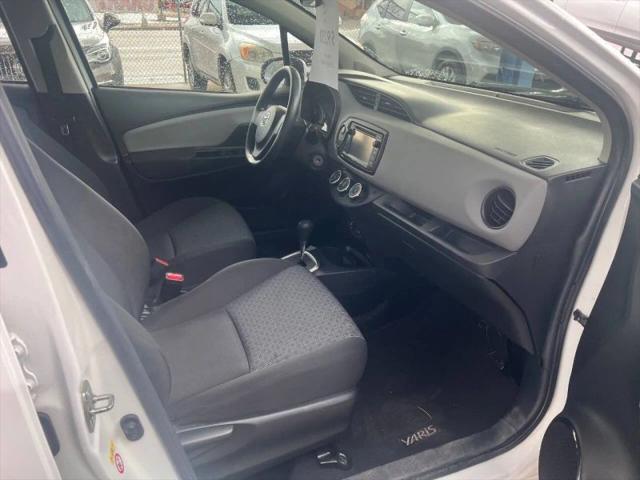 2016 Toyota Yaris LE