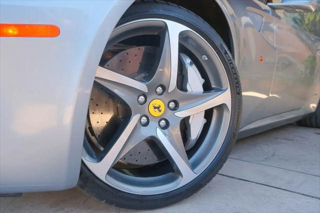 2012 Ferrari FF Standard