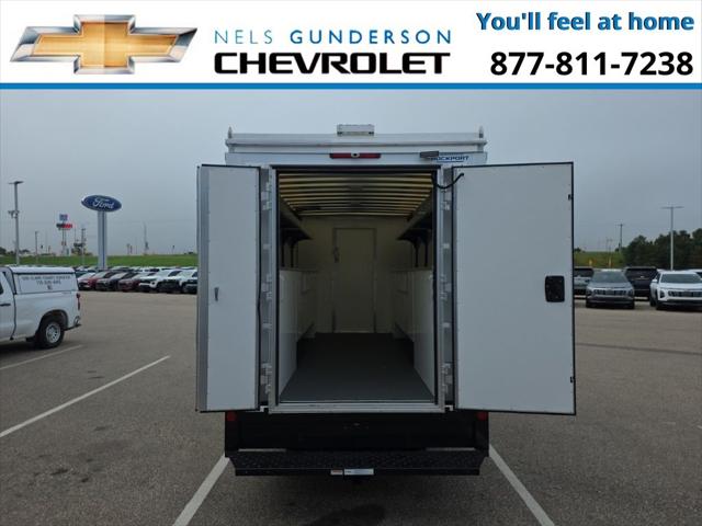 2025 Chevrolet Express Cutaway Work Van