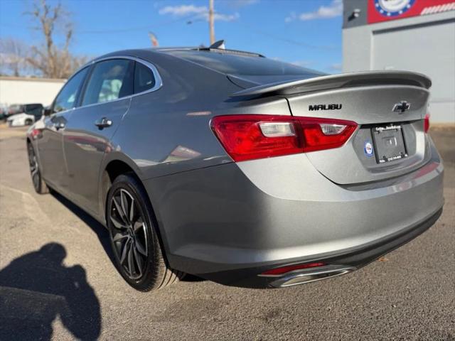 2023 Chevrolet Malibu FWD RS