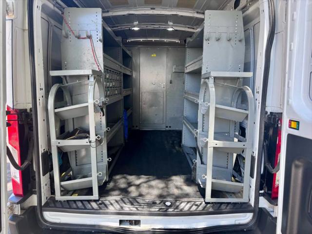 2018 Ford Transit Medium Roof w/Sliding Side Door w/RWB