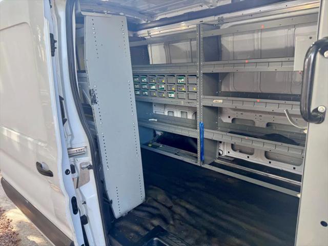 2018 Ford Transit Medium Roof w/Sliding Side Door w/RWB