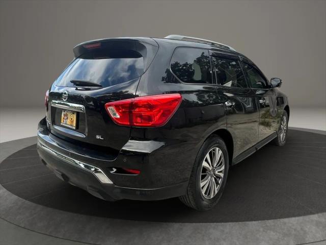 2019 Nissan Pathfinder SL
