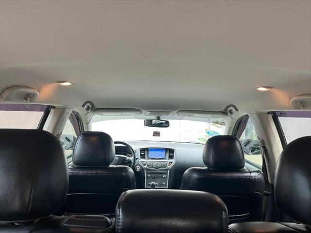 2019 Nissan Pathfinder SL