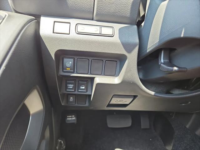 2025 Nissan Frontier Crew Cab SV 4x4