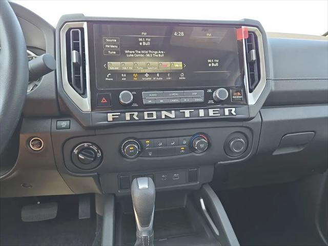 2025 Nissan Frontier Crew Cab SV 4x4