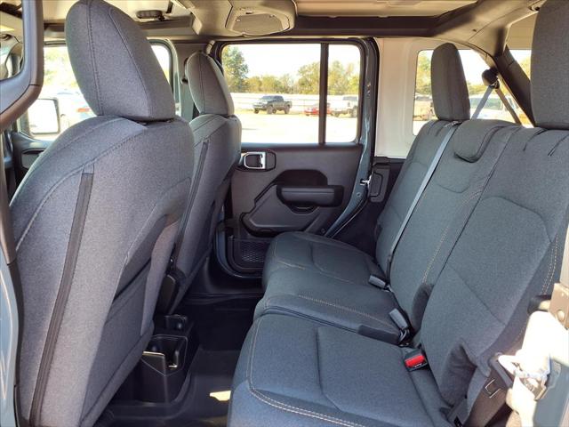 2025 Jeep Wrangler 4-Door Summit 4x4