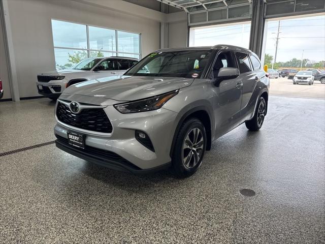 2022 Toyota Highlander XLE 2022 Toyota Highlander XLE