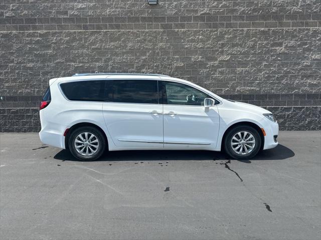 2018 Chrysler Pacifica Touring L 2018 Chrysler Pacifica Touring L