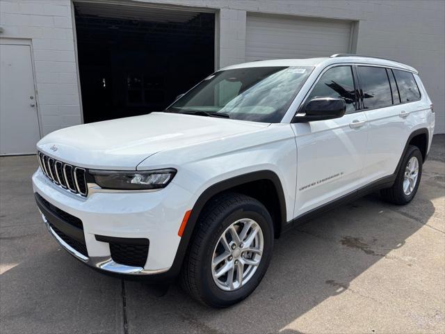 2025 Jeep Grand Cherokee GRAND CHEROKEE L LAREDO X 4X4 2025 Jeep Grand Cherokee GRAND CHEROKEE L LAREDO X 4X4