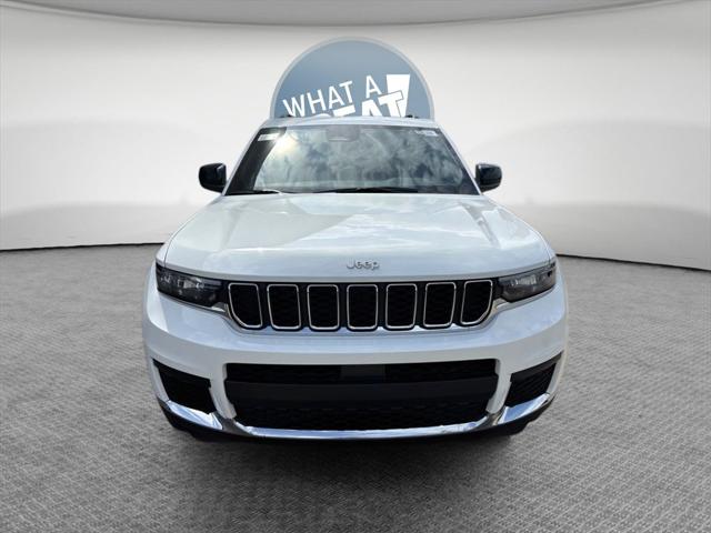 2025 Jeep Grand Cherokee GRAND CHEROKEE L LAREDO X 4X4