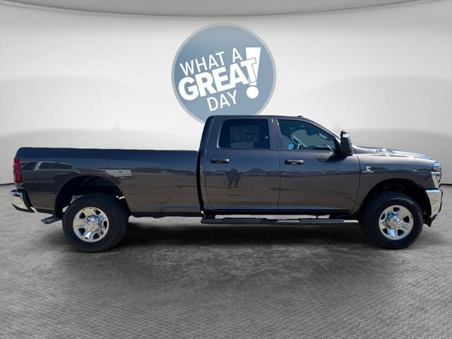 2025 RAM Ram 2500 RAM 2500 TRADESMAN CREW CAB 4X4 8 BOX