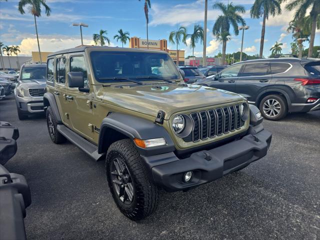 2025 Jeep Wrangler 4-Door Summit 4x4