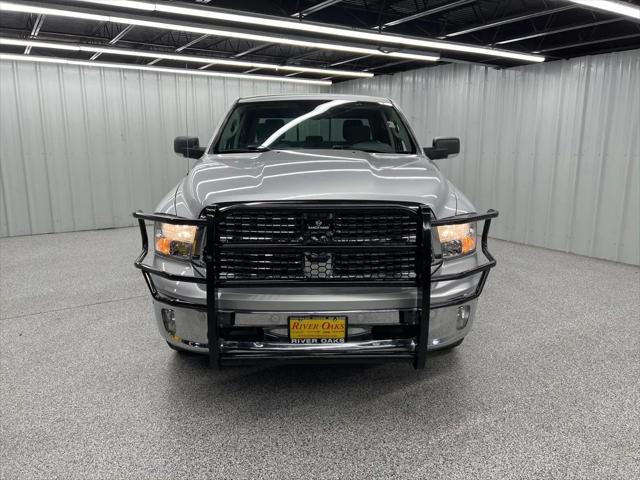 2018 RAM 1500 Big Horn Crew Cab 4x4 57 Box 2018 RAM 1500 Big Horn Crew Cab 4x4 57 Box
