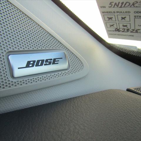 2022 Nissan Pathfinder Platinum 4WD 2022 Nissan Pathfinder Platinum 4WD