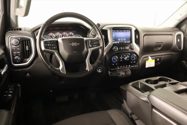 2020 Chevrolet Silverado 1500 4WD Crew Cab Short Bed RST
